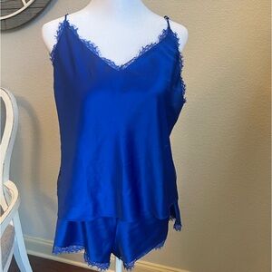 Victoria’s Secret royal blue cami sleep set. Size LG only worn once
